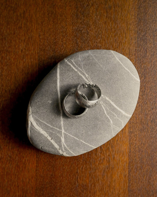 髮絲雕紋金屬古著耳環