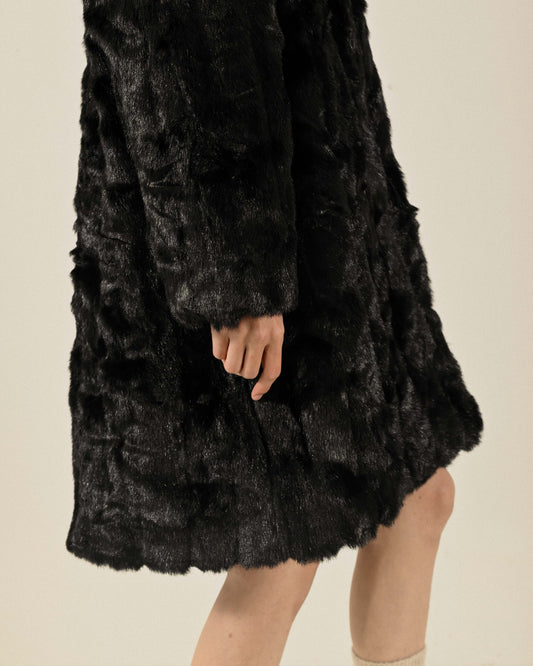 寬大輪廓人造皮草古著大衣