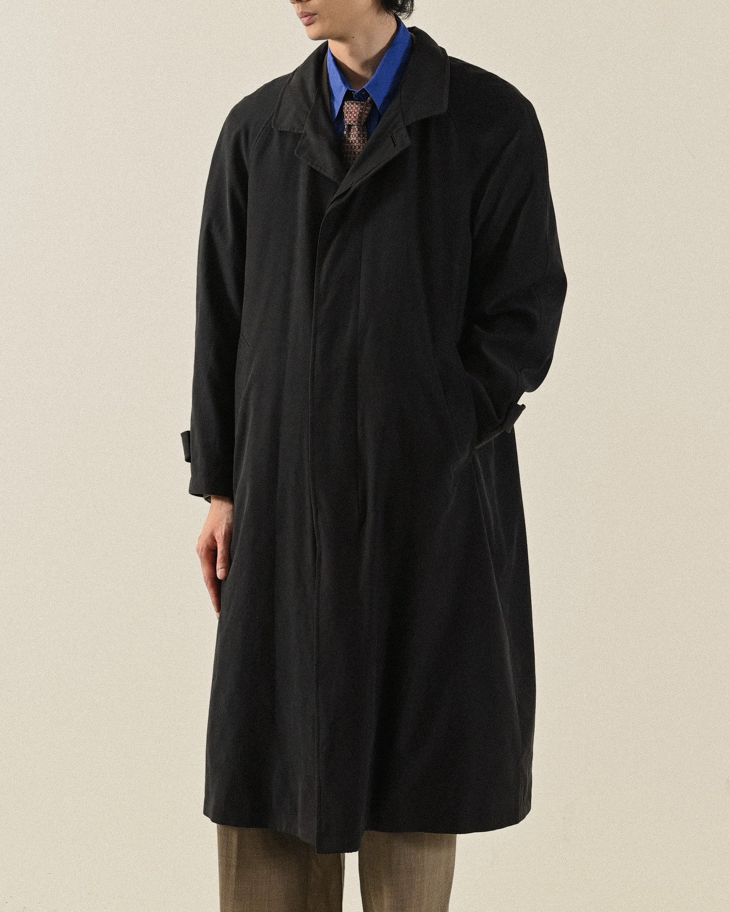 經典輪廓純色絨面古著風衣