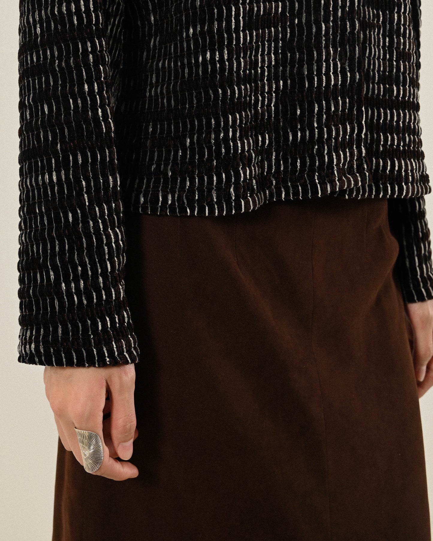 俐落開衩絨面高腰古著長裙