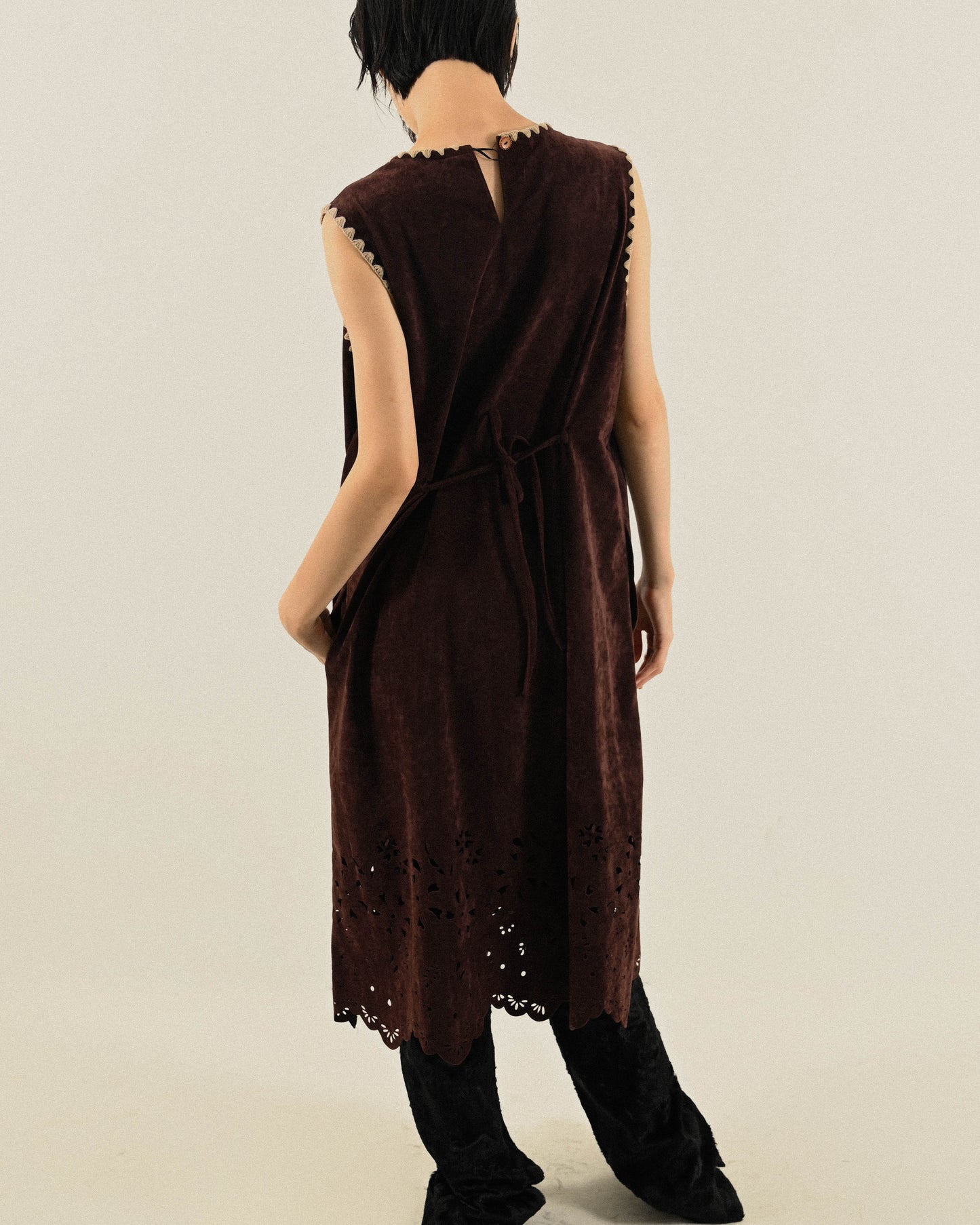 雷射雕花絨面無袖古著洋裝