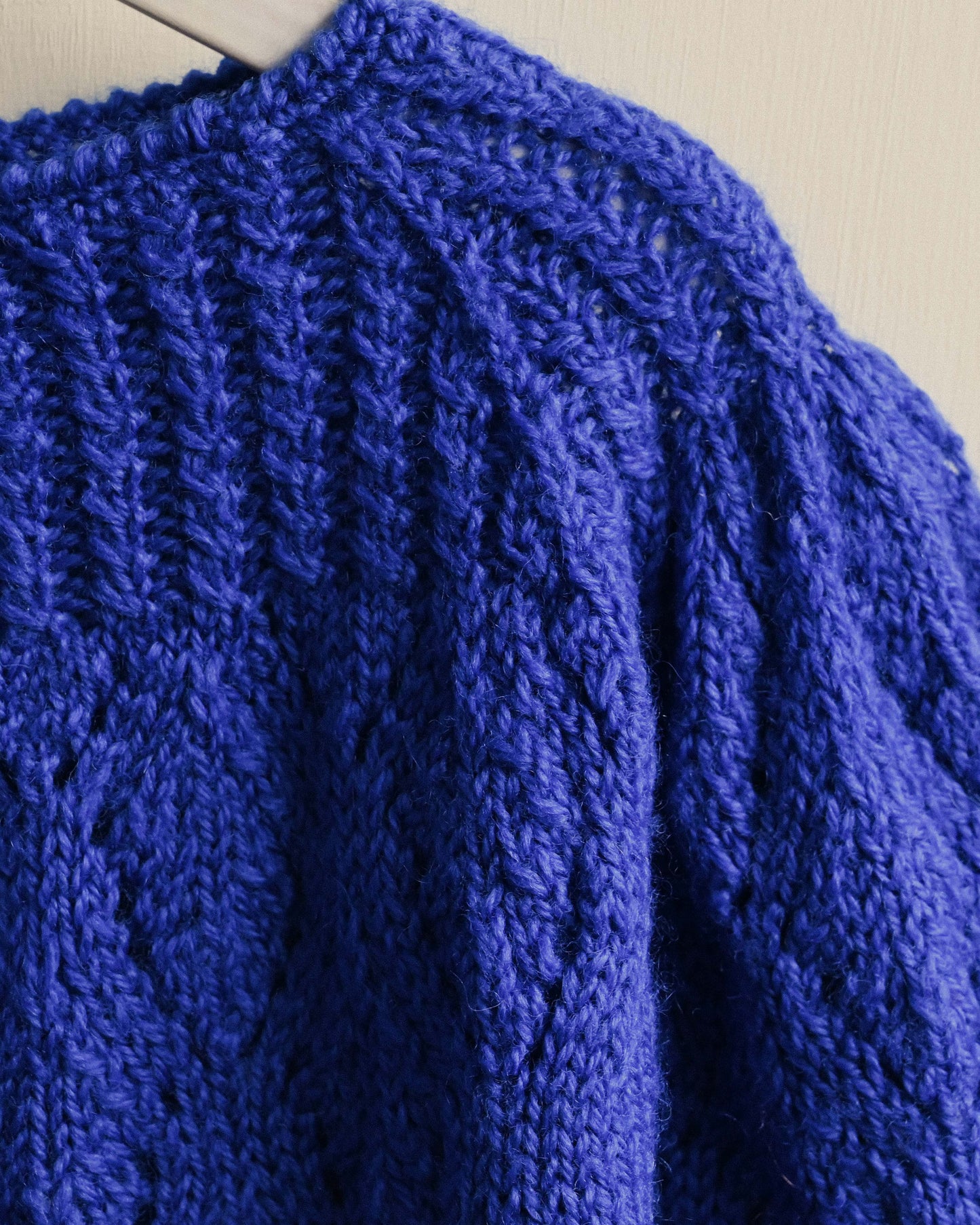 繁複織花純色古著毛衣