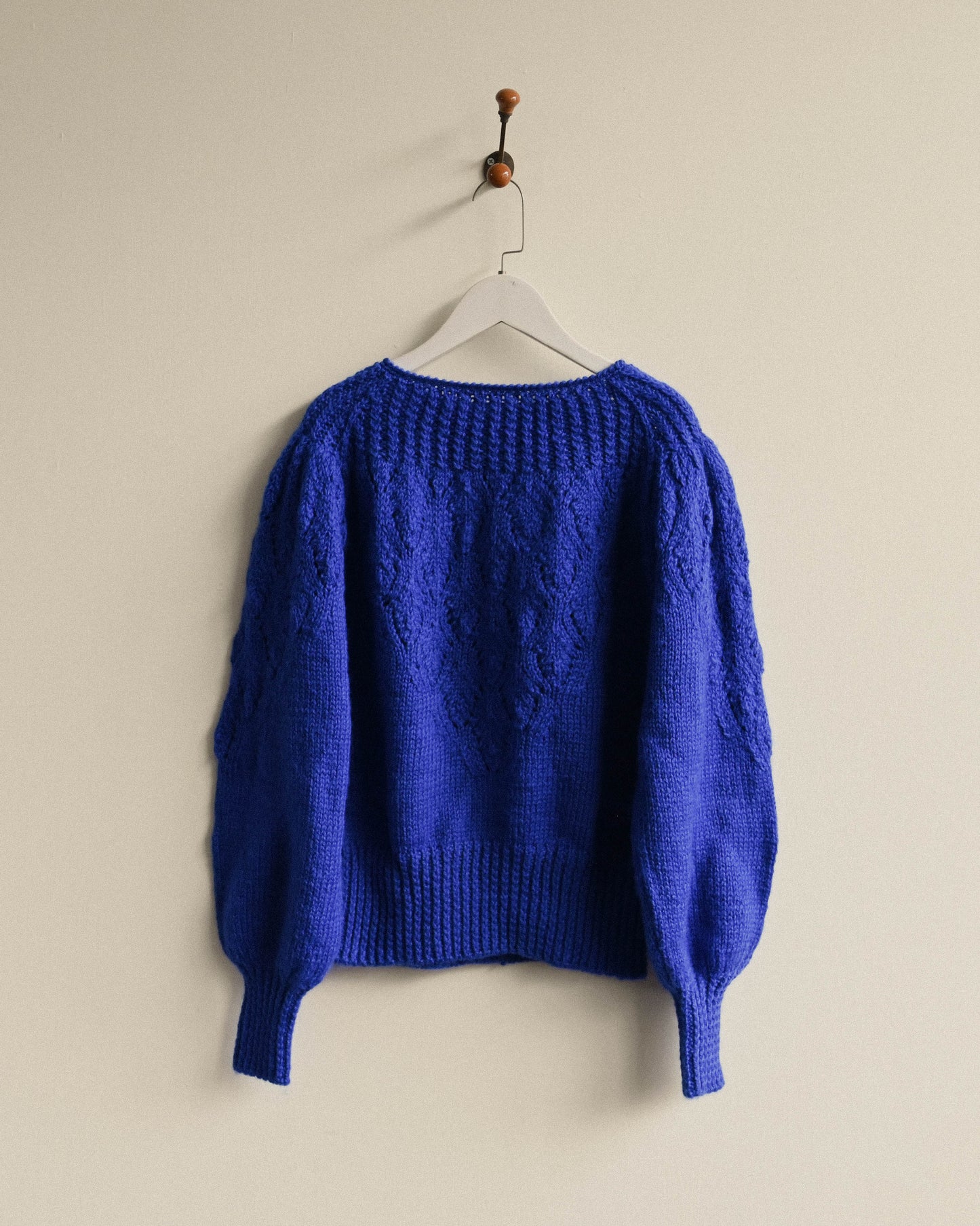 繁複織花純色古著毛衣