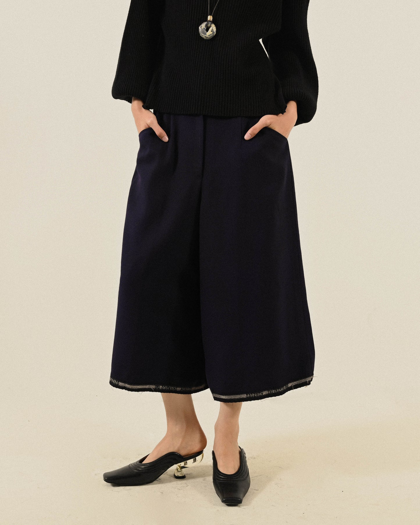 鐘型褲腳薄毛古著寬褲