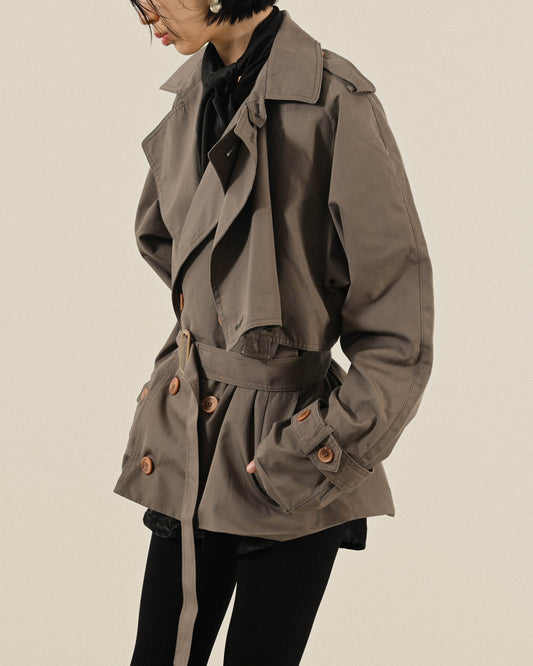 Upcycling俐落輪廓純色古著風衣