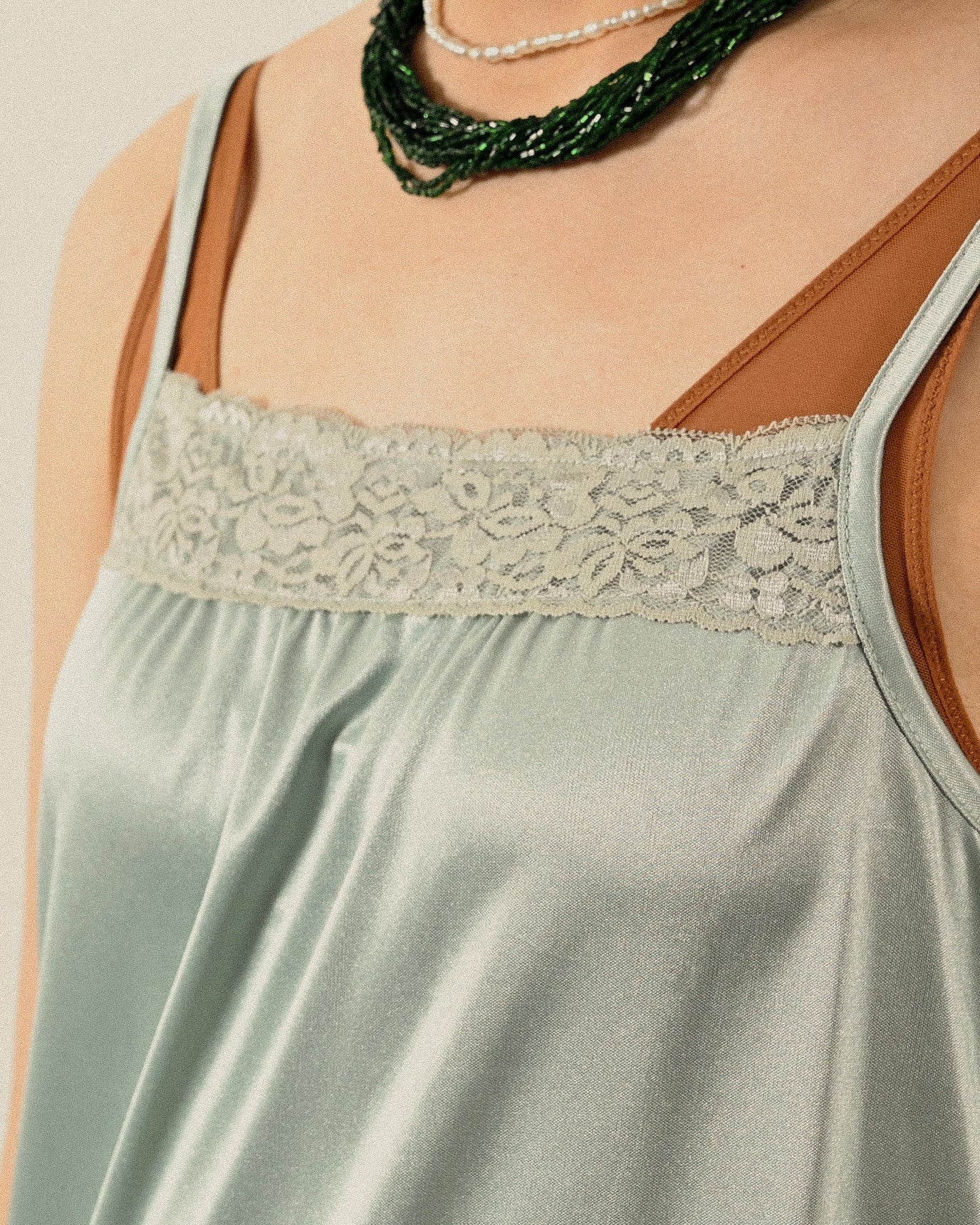 蕾絲綴飾細肩帶古著洋裝襯裙