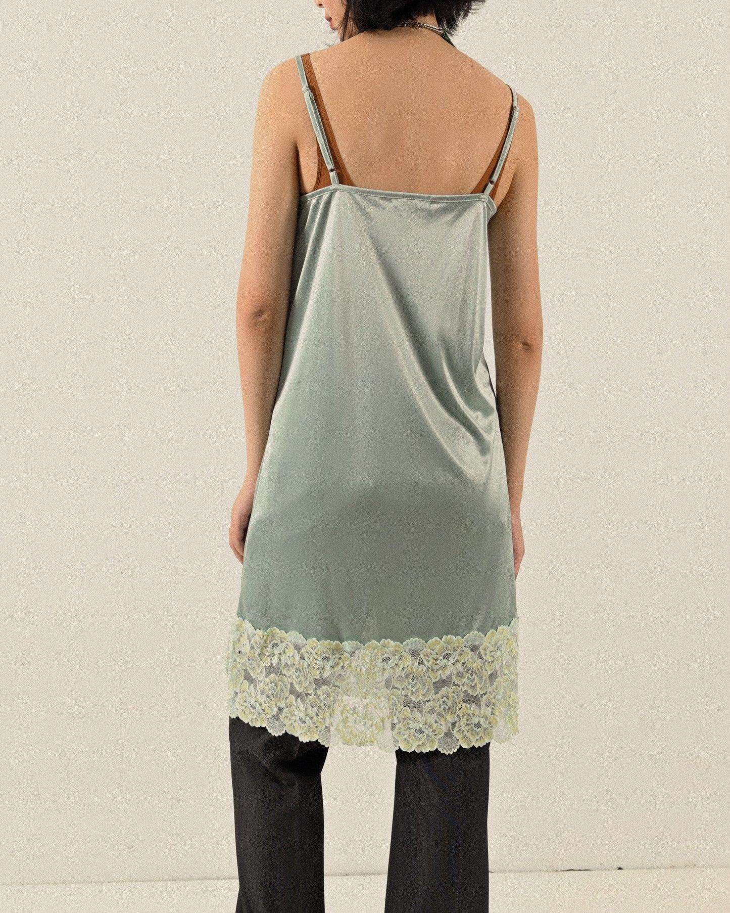 蕾絲綴飾細肩帶古著洋裝襯裙