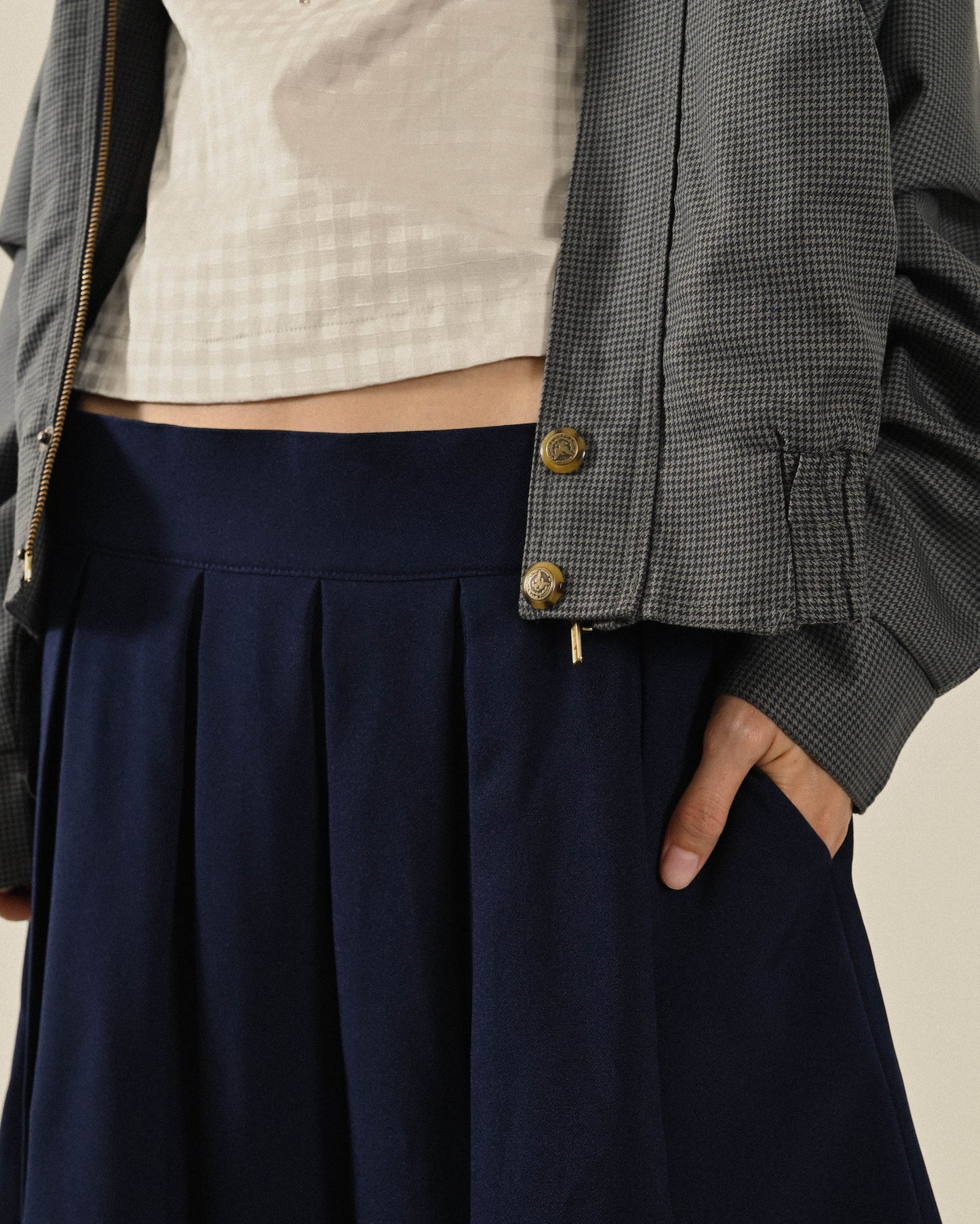 Upcycling釦洞綴飾古著百褶裙