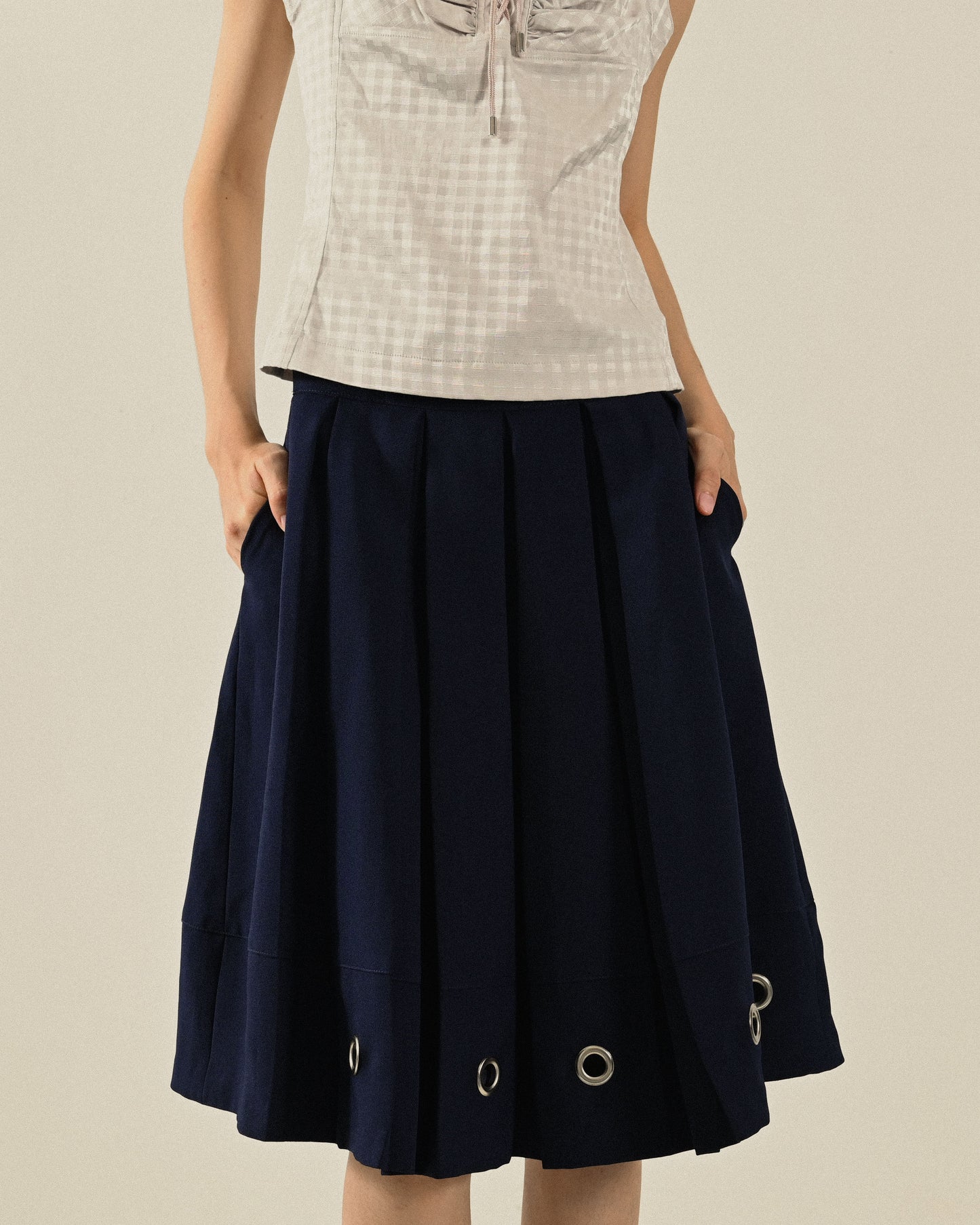 Upcycling釦洞綴飾古著百褶裙