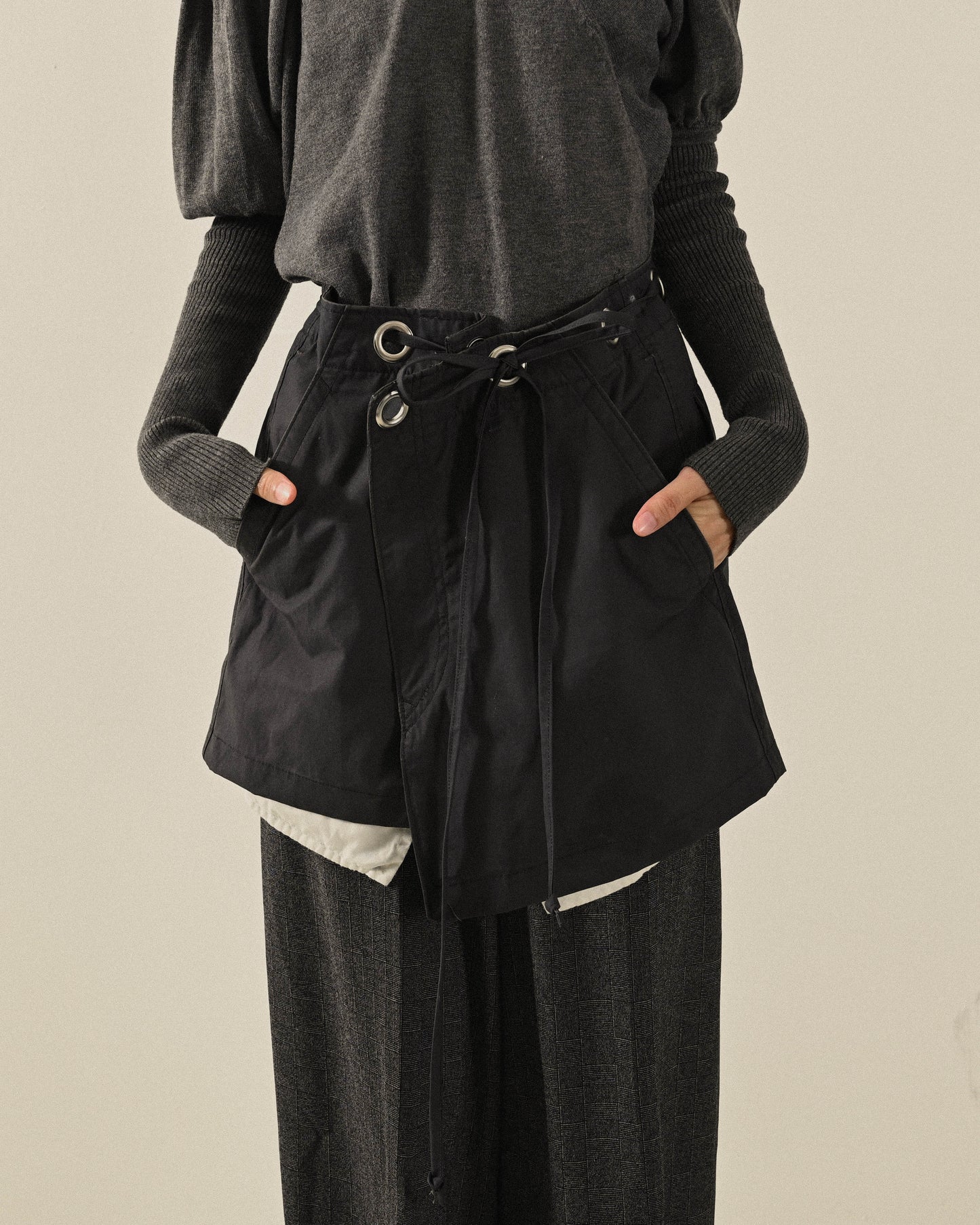 Upcycling釦洞綴飾古著飾片短裙