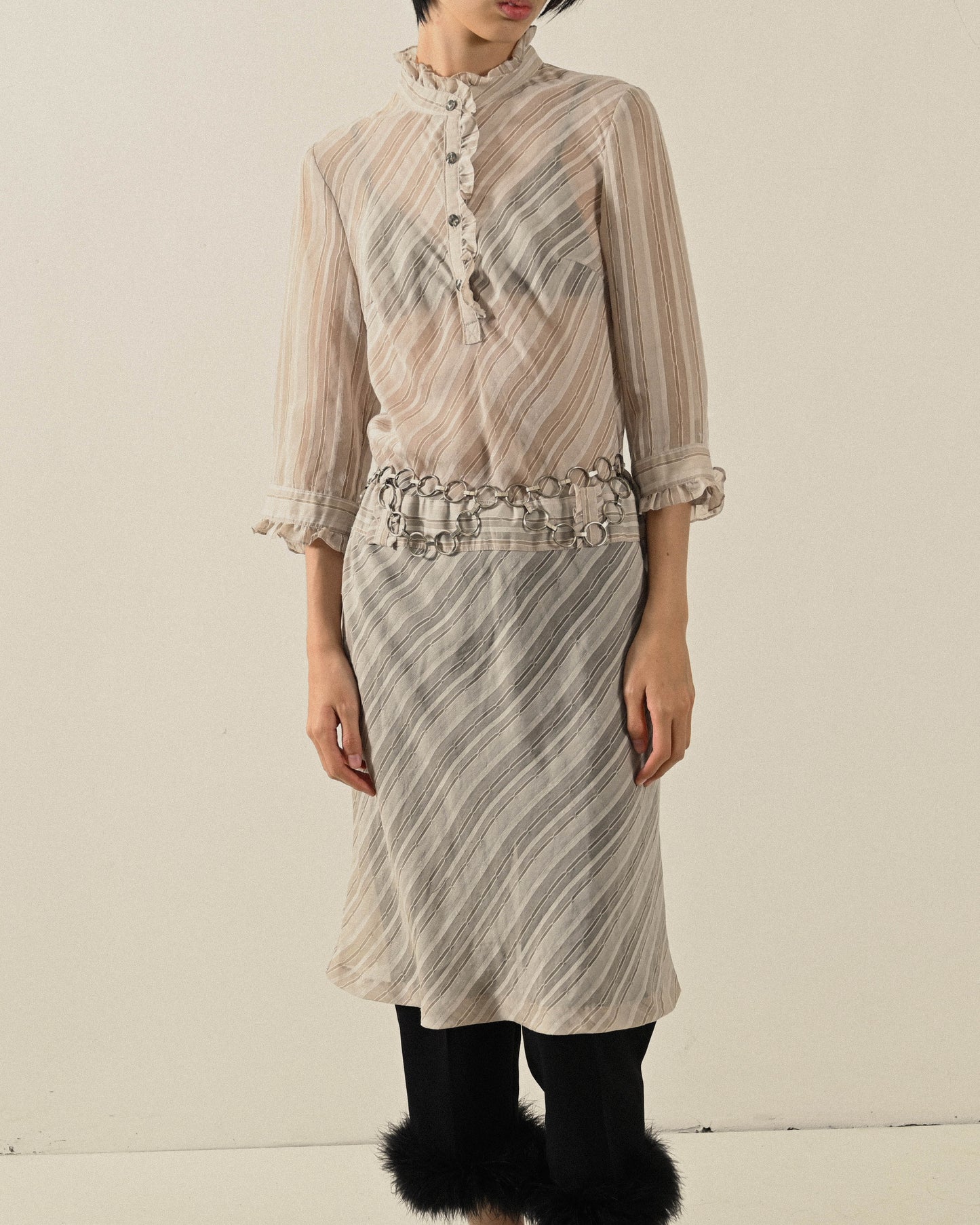 透膚緹花荷葉綴飾古著洋裝