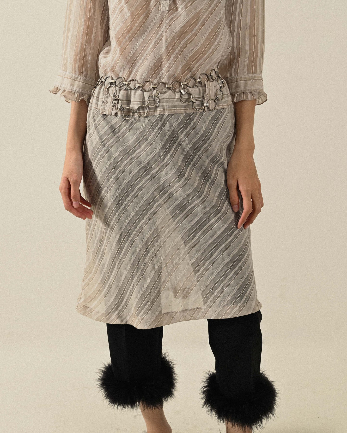 透膚緹花荷葉綴飾古著洋裝