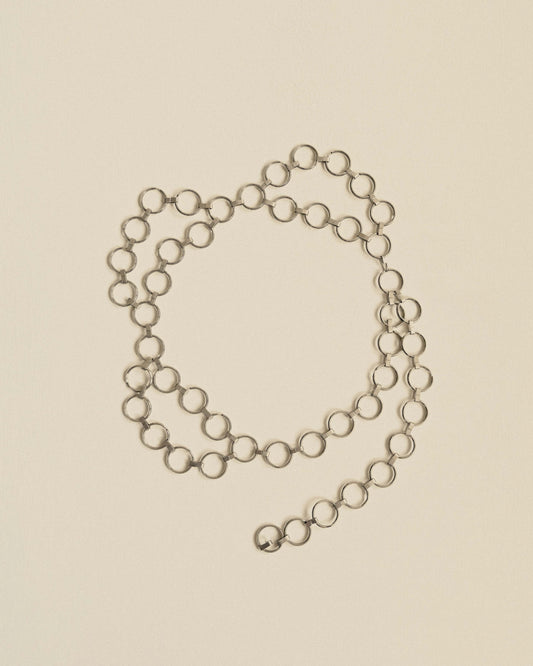 金屬圈環串接腰鍊